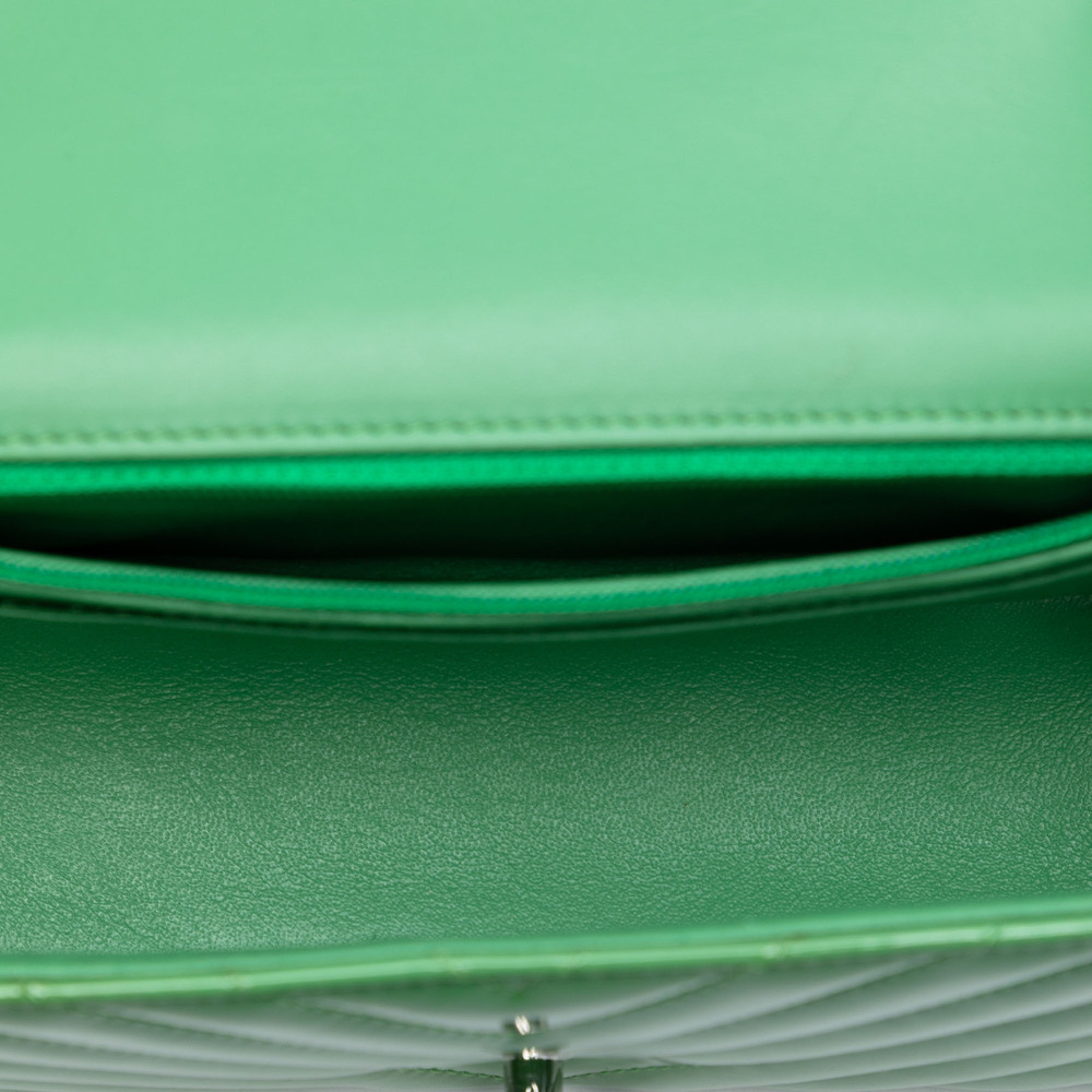 Pre-Loved Chanel Mini Rectangular Classic Chevron… - image 4